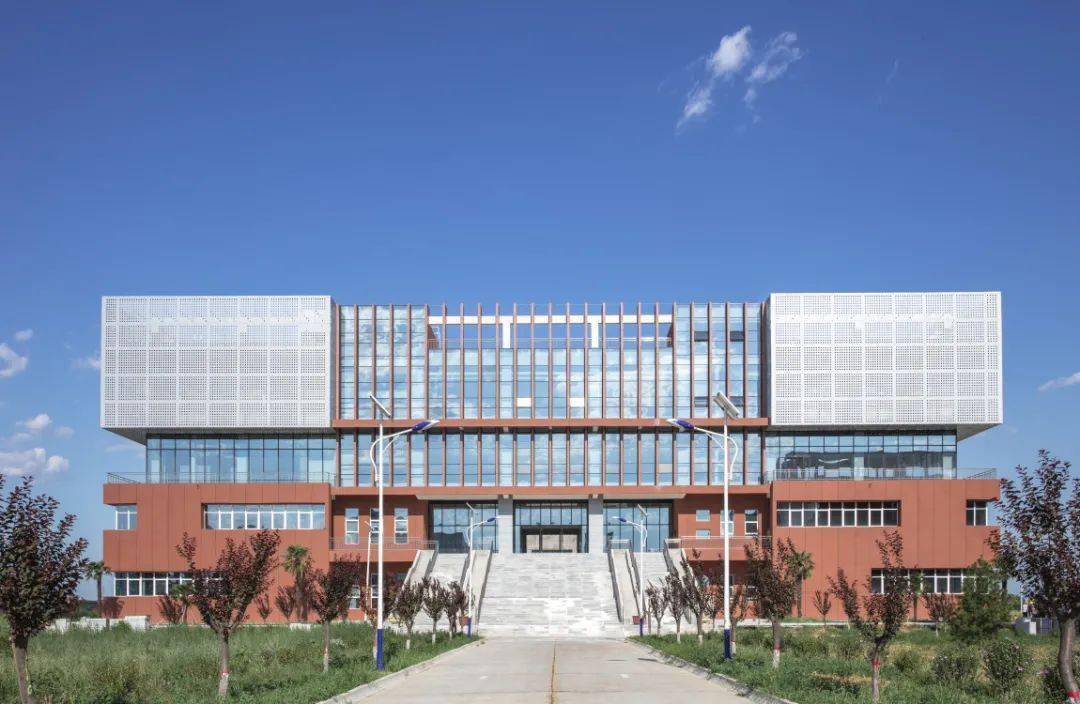 【西安高校】西安理工大学高科学院招聘各类教师公告(本科起报,六险一