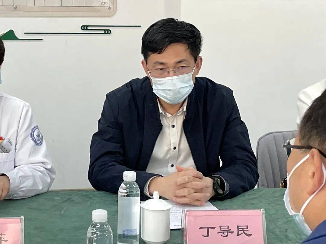 宁波市民政局党组成员,副局长丁导民,社会救助和社会福利处处长谢民亚