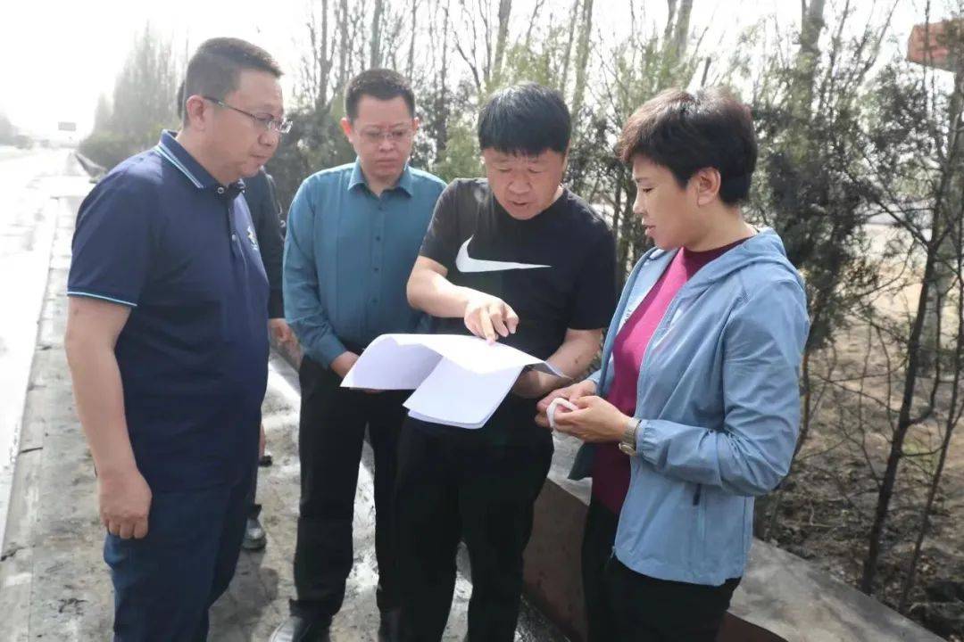 在红庆梁煤矿,李五兴煤矿,金运煤矿等地,张秀玲认真了解了反映问题
