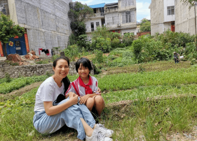 新时代雷锋故事丨林瑞芳爱心妈妈积极参与扶贫教育传递志愿服务的快乐