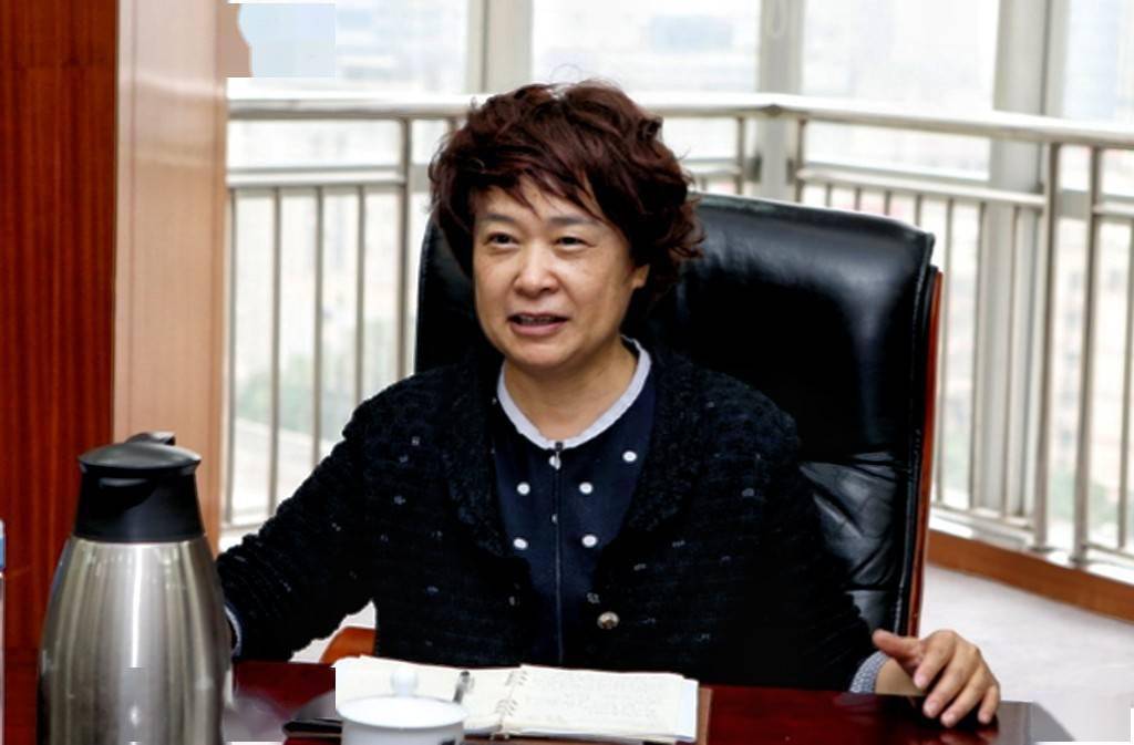 就这样,在肖寿松的强势领导和卢平的有效配合之下,1992年,长沙卷烟厂
