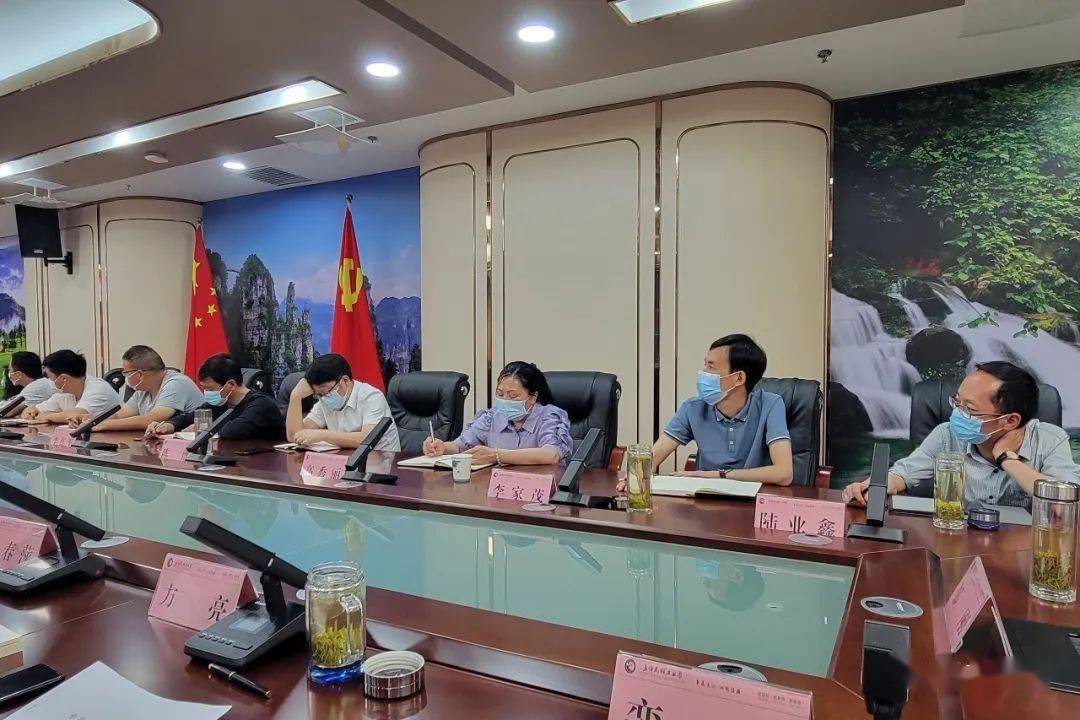 县政协主席周志蓉,县委常委徐敬,陈卫卫,张永凤,向兴华,杨卫民,朱龙