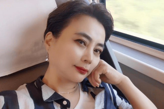 儿子杰西一天天长大很快李玲玉就怀孕了!两人相恋之后名下有多