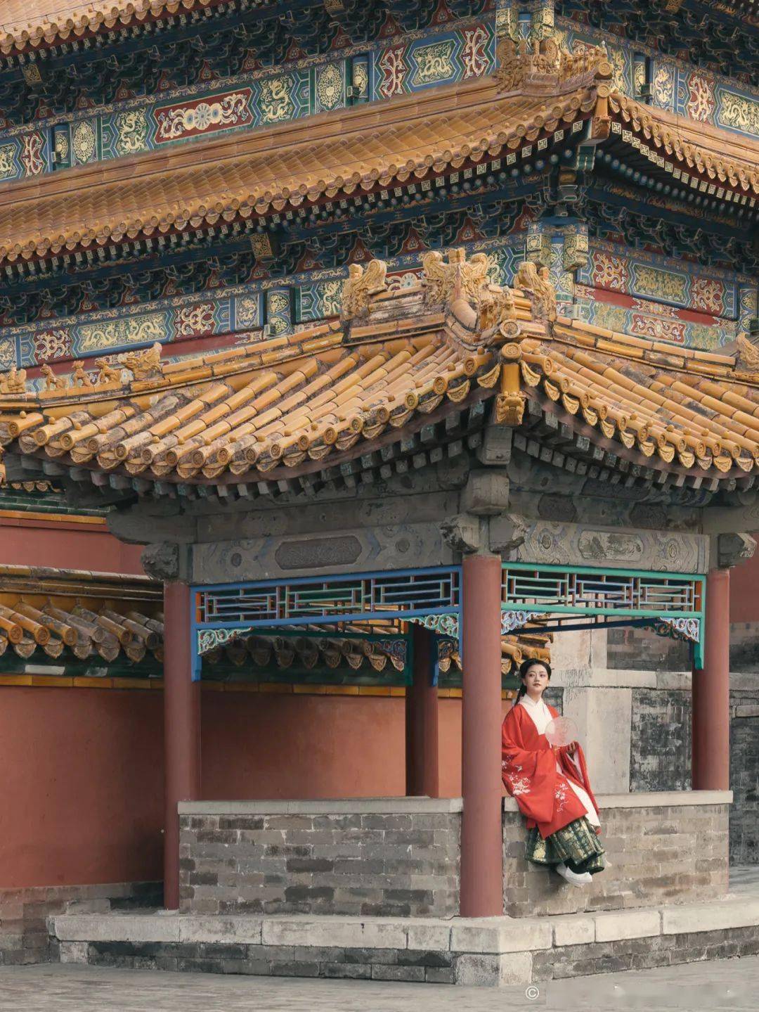 这种画面,为了拍这种风格,我就跟冯若琦是去了北京的前门大街的北京坊