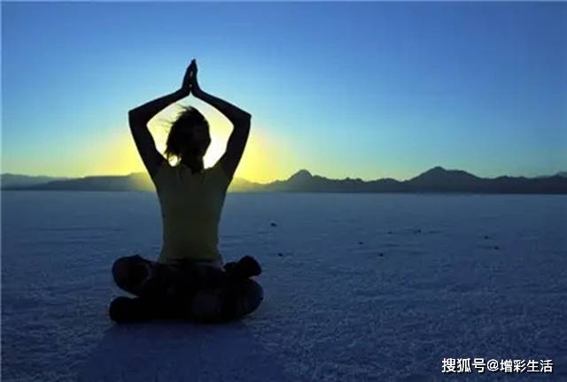 瑜伽对身体、心灵和精神的米乐M6 M6米乐重要性(图4)