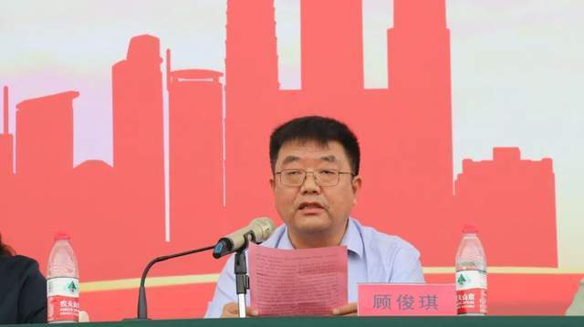 亭湖高级中学2022级高一新生军训圆满闭营_顾俊琪_训练_内务