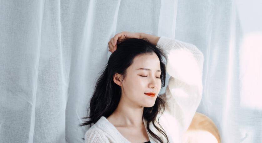 56岁女人哭诉：退休后本来想去练瑜伽减肥结果却毁了我的家庭米乐M6 M6米乐(图2)