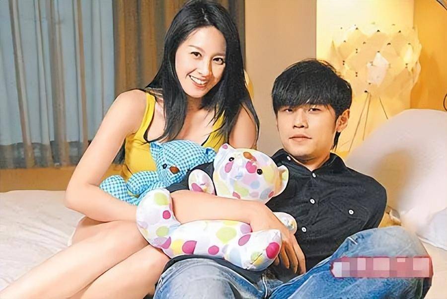 周杰伦情史,从天后到美女主播,为什么昆凌笑到了最后?