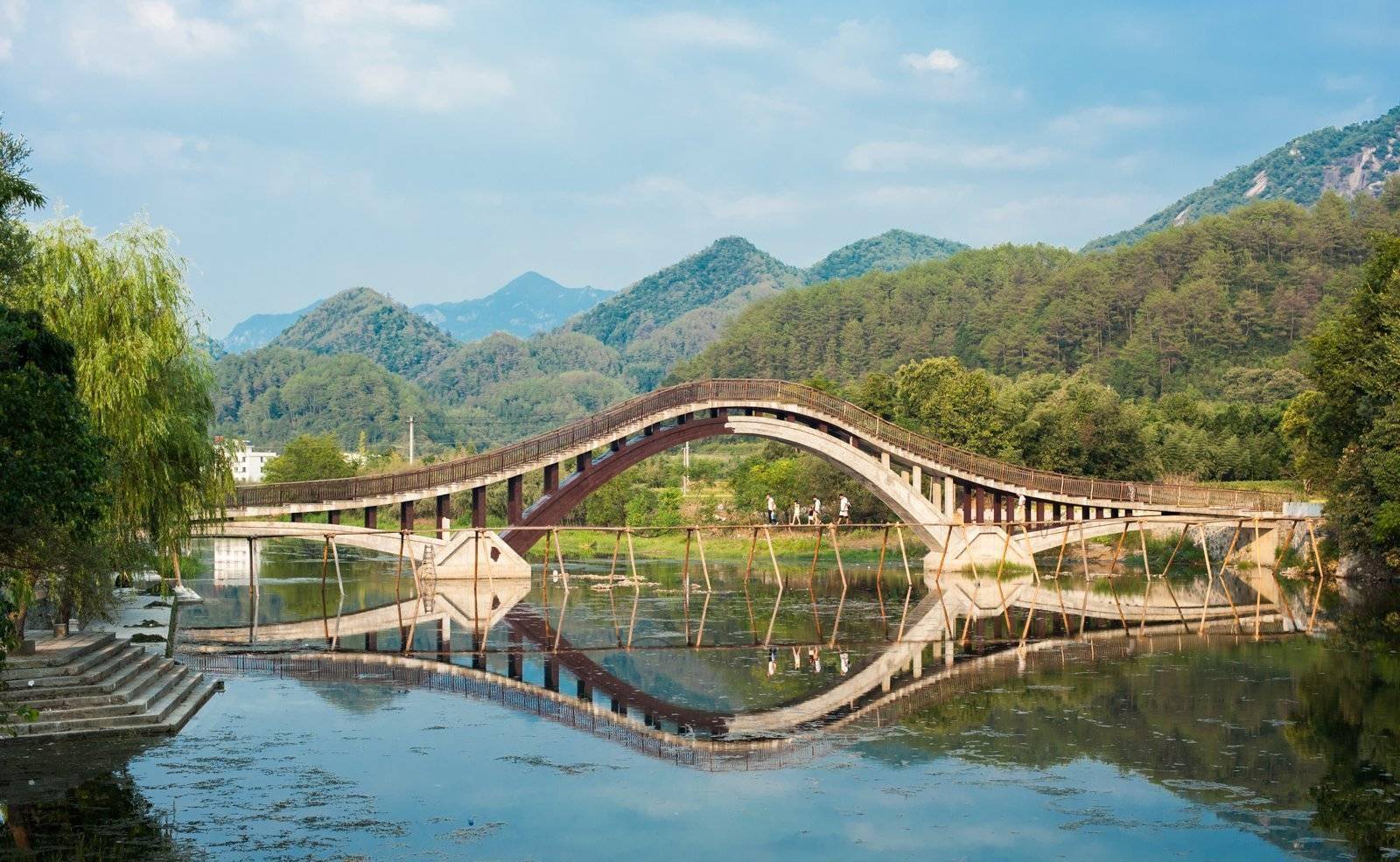 安徽宣城唯一的国家5A级景区，藏在山间的千年古村落，古韵十足