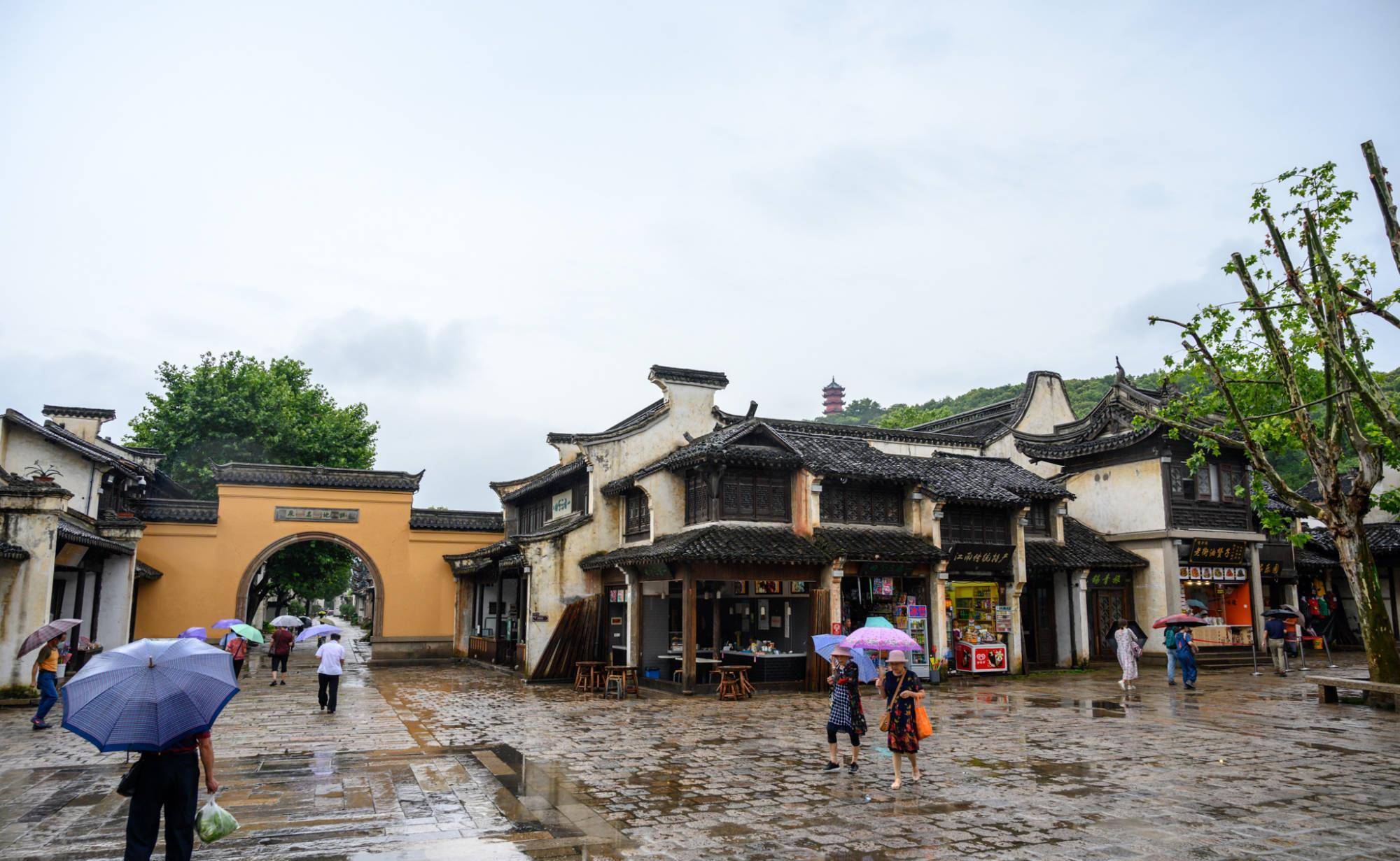 距离市区最近的江南古镇，康熙乾隆两帝曾多次游历，你去过吗？