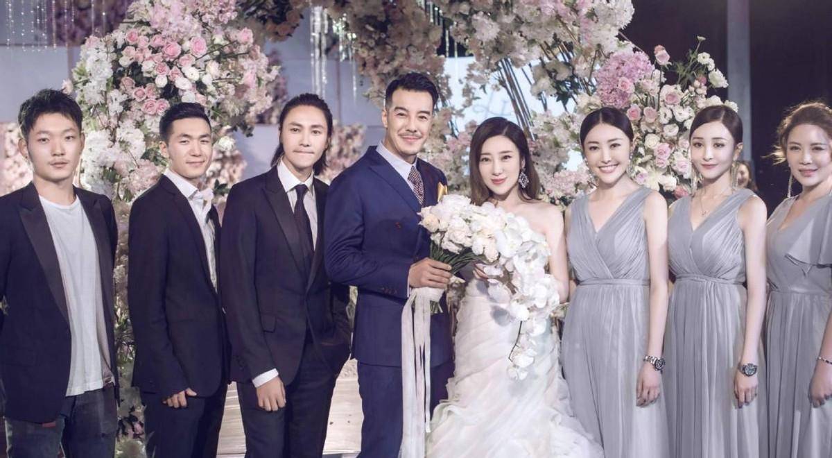 演员海一天,娶了第二任美女刘帅,视继子如己,乐于重组家庭_小时候