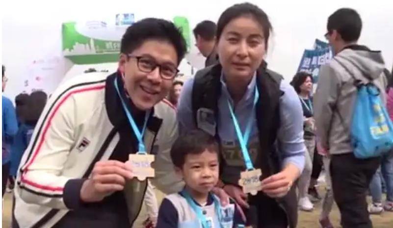 ������׷��·����Ů��������ţ���������ĸҪ�ٻ飬���� ...