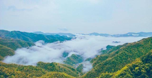 浙江有座山，夏季气温仅20度，超适合避暑，还有第二庐山的美誉