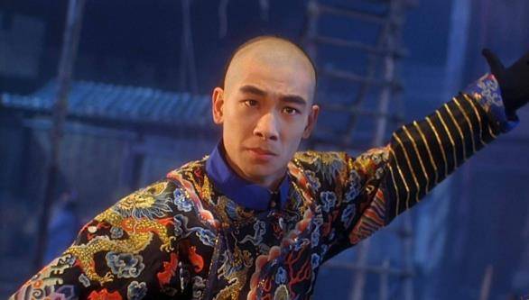 如今不温不火的赵文卓,被传得罪甄子丹,隐情或许没