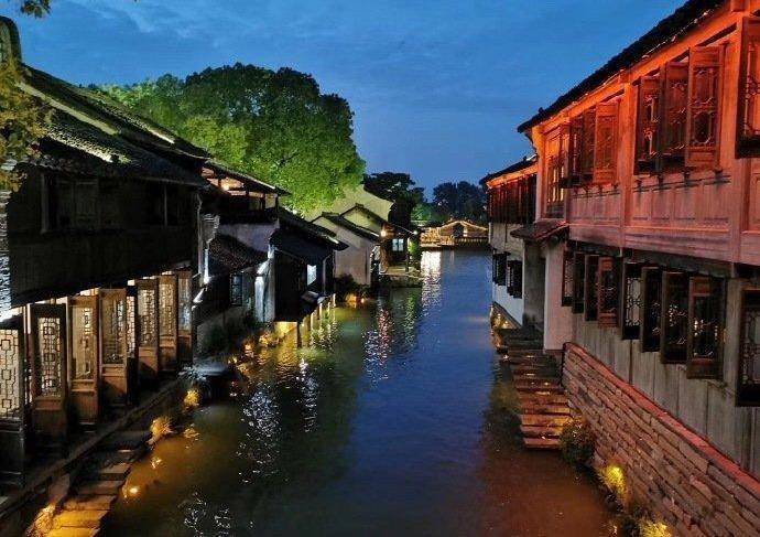 “中国最后的枕水人家”，曾是首批历史文化名镇，老牌旅游胜地！