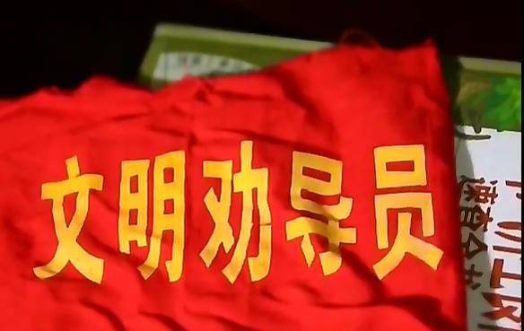 熊孩子暴打53岁妇女,救援无望后惨死,熊孩子父母一句