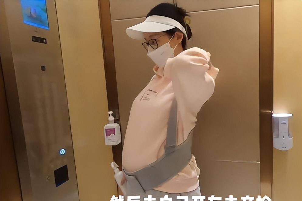 郑恺老婆已怀二胎,结婚2年,老二将出生,夫妻两地