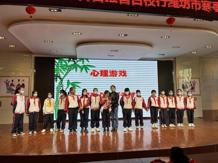 2022年山东省青少年科普报告百校行活动走进潍坊_科学