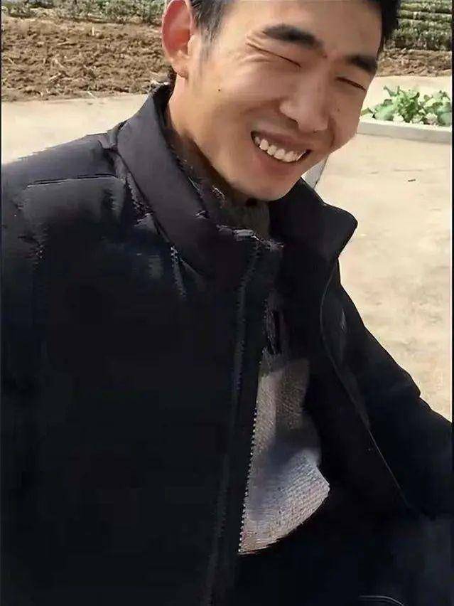 湖北34岁女子瘫痪离异后,嫁给闺蜜的儿子,网友:绝配 湖北34岁女子瘫痪离异后,嫁给闺蜜的儿子,网友:绝配