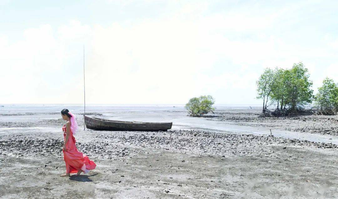 �ھŽ���Ϲ�����Ӱ˫��չ��Ʒ�������䡢�¼��¸�У��