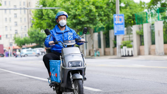 成都三代试管公司（这位上海外卖小哥说：“干这行，我就是天花板！”背后底气在哪？）