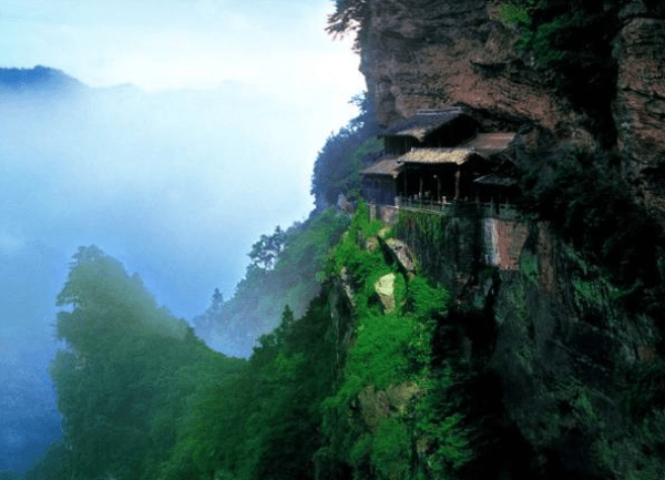 浅谈武当山古建筑的风水格局_太和_中国_汉江