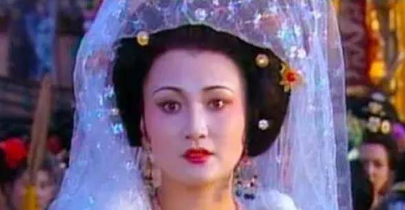 中国古代4大美女中,仅王昭君育有子嗣,其他3位为何没有生育子女 中国古代4大美女中,仅王昭君育有子嗣,其他3位为何没有生育子女