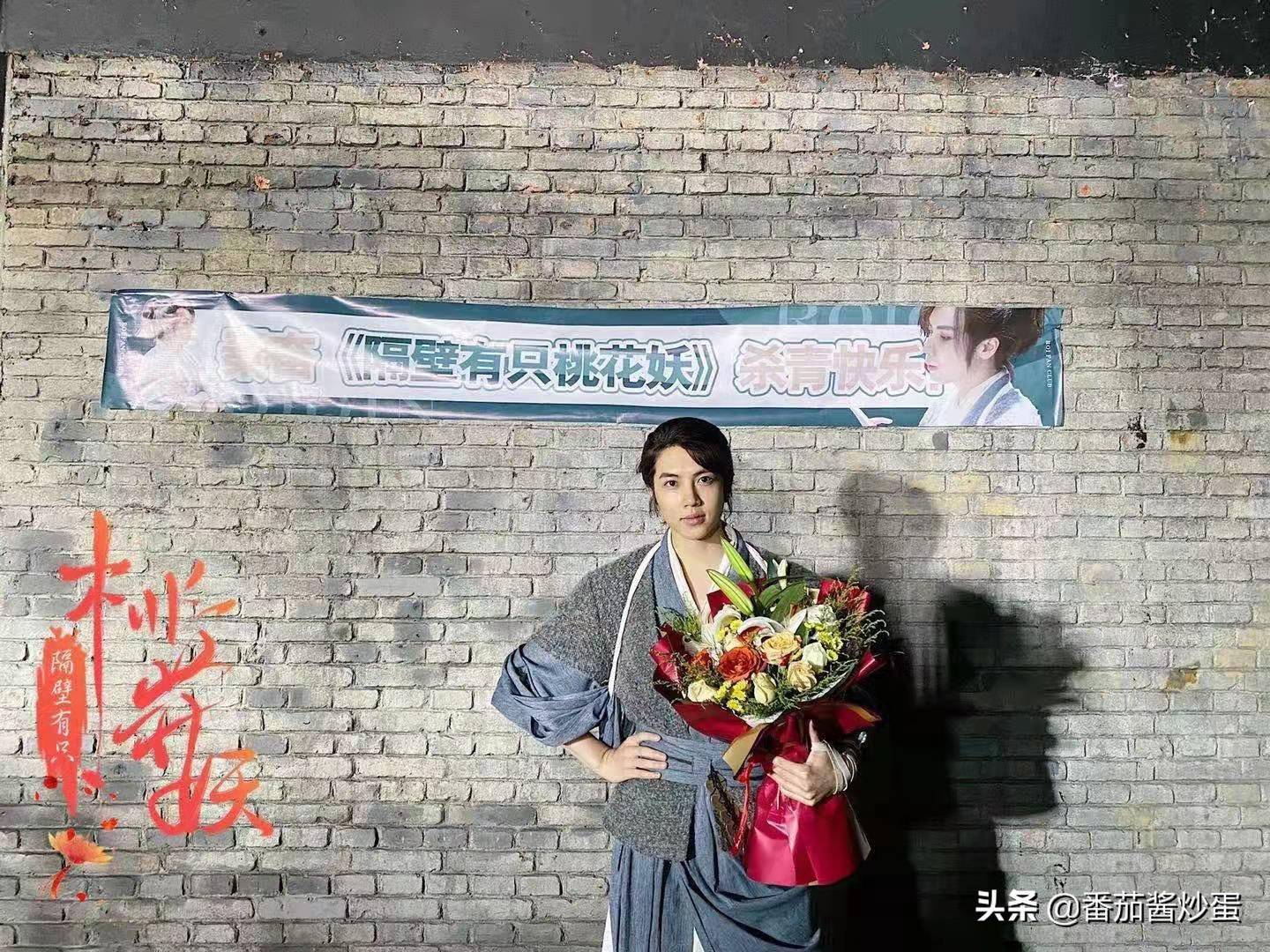 张紫宁新戏杀青,路透照服拆廉价,古拆外型不及前队友杨超越 张紫宁新戏杀青,路透照服拆廉价,古拆外型不及前队友杨超越