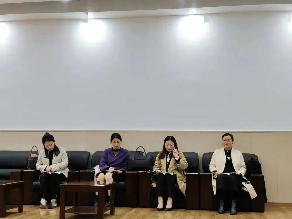 -end-关注我们图片|武海珍文字|徐 霞编辑|陆雪梅审核|许红丽返回搜狐,查看