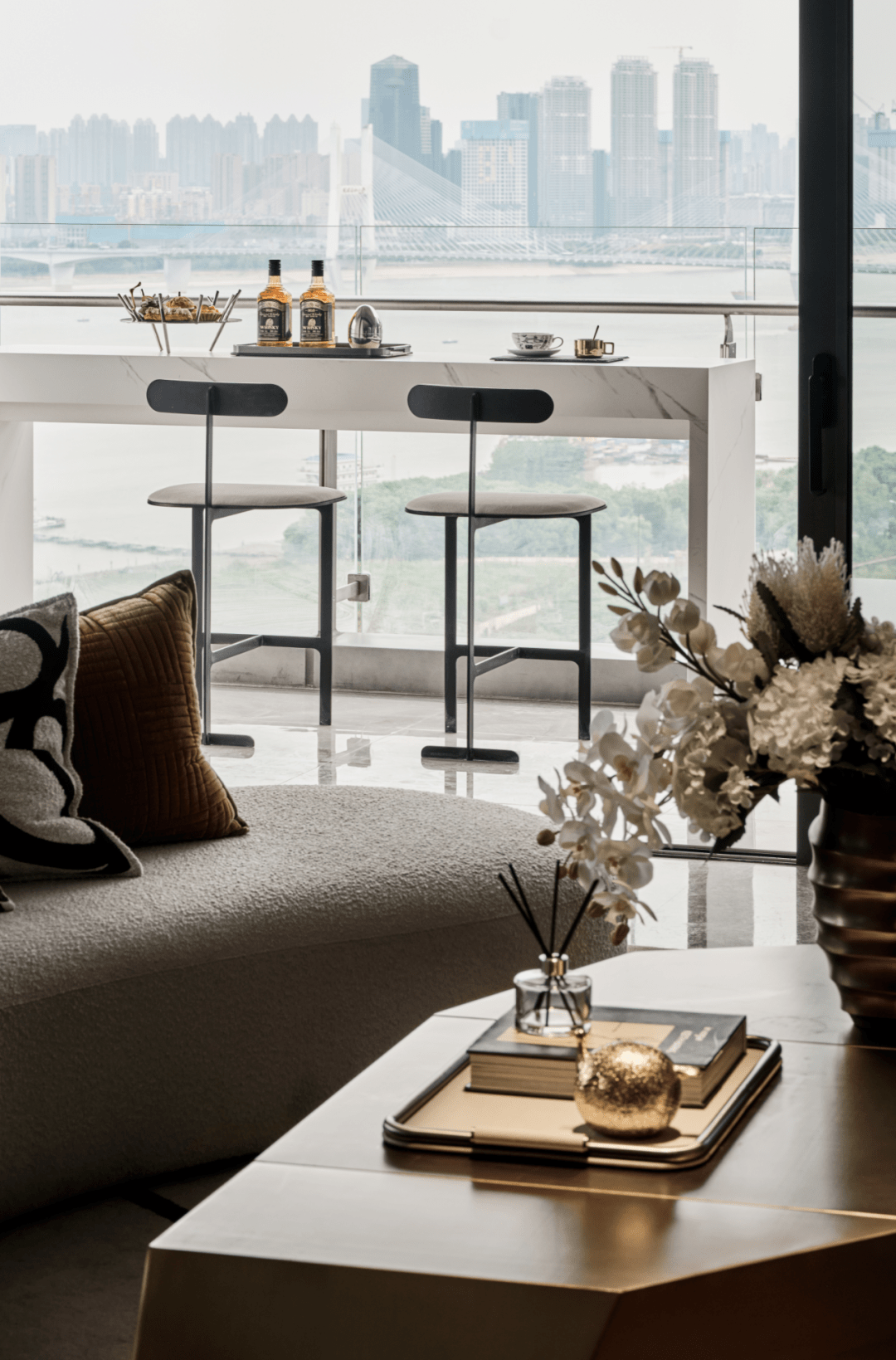 �人��լ�ġ�����������������һ�ر��ۺ���