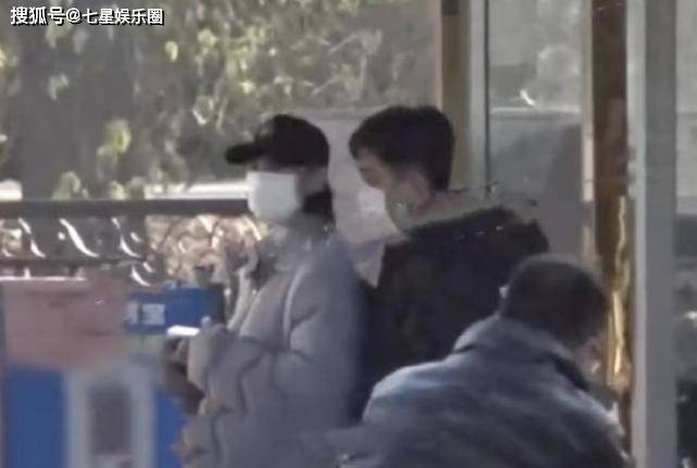 3次同框被拍，李晓峰大方认爱，刘恺威始末遁藏不回应