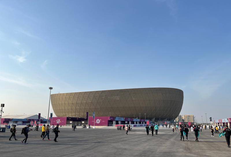 华为手机足球主题曲
:卡塔尔2290亿美元办世界杯，多哈充满中国元素