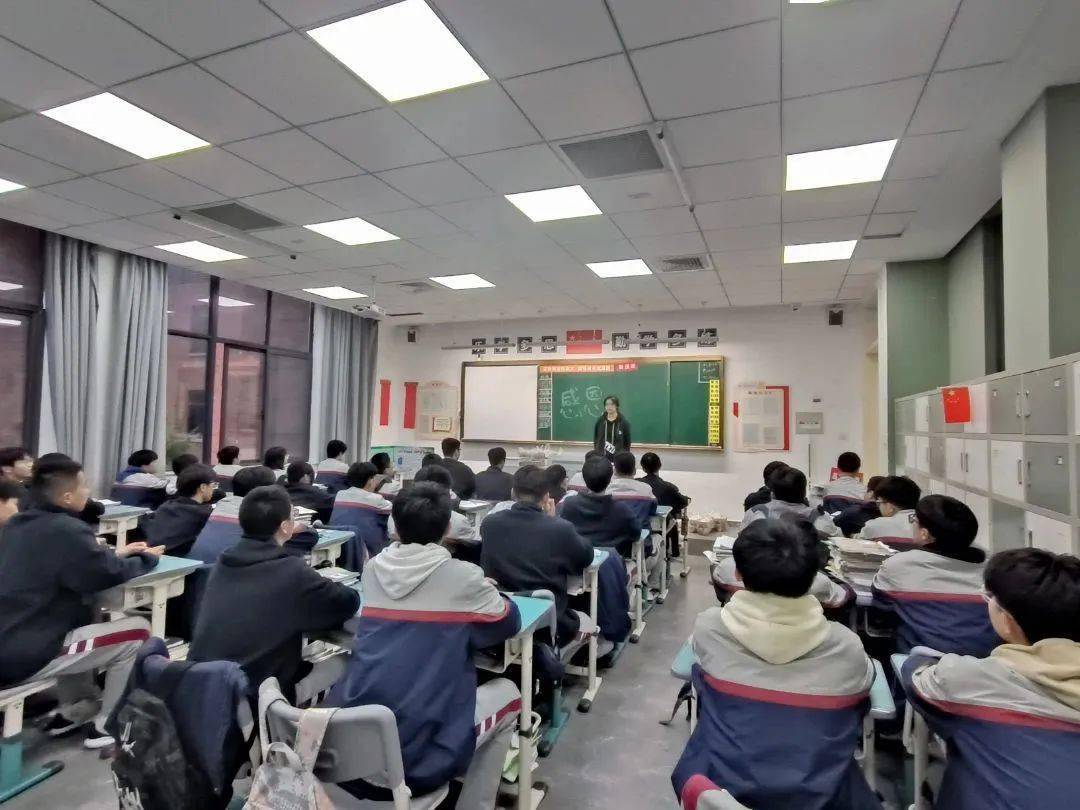 ֪�����ģ��ж����С����Ǹ߶��꼶���ж�������������