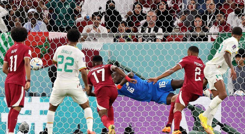 像卡塔尔如许的东道主，破费3000亿美圆举办世界杯却无法行贿裁判，值得表彰