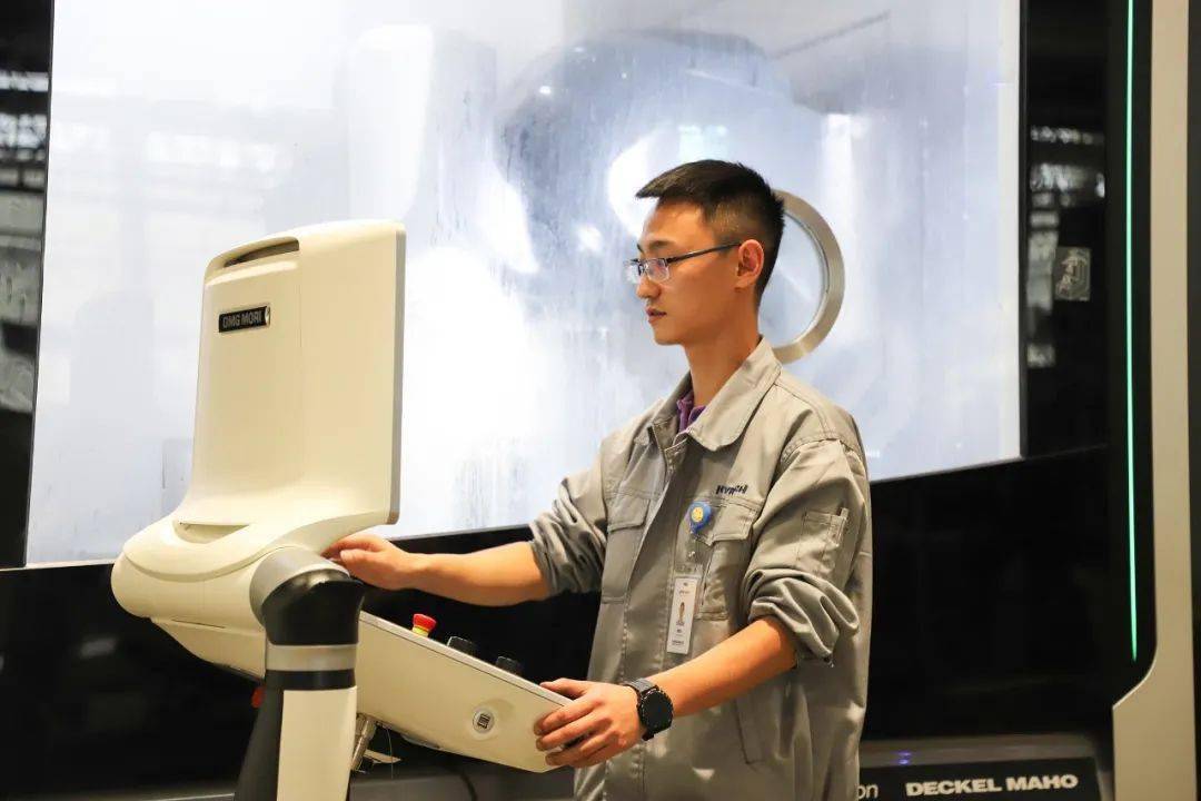 ��ǧ�˰ٽ����׵�� | �ԡ���ҵ����˼���ƽ����ø�����չ�� ...