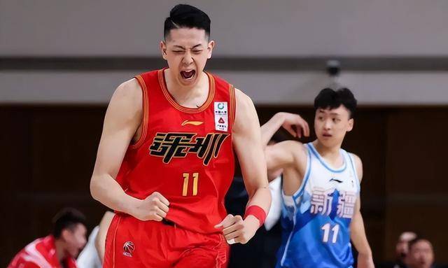 福尔曼加盟深圳男篮！曾在NBA打球，联袂沈梓捷，冲击总决赛