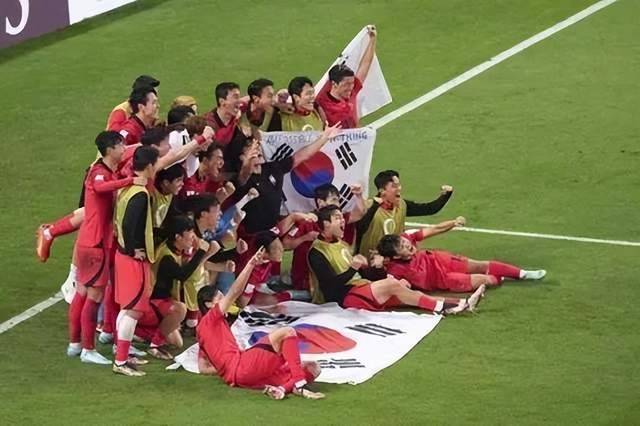 亚洲球队全部出局！首次3支亚足联球队晋级16强，单届世界杯7胜已创造历史
