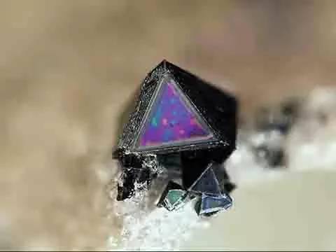 ʯͷ