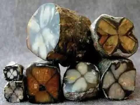 ʯͷ
