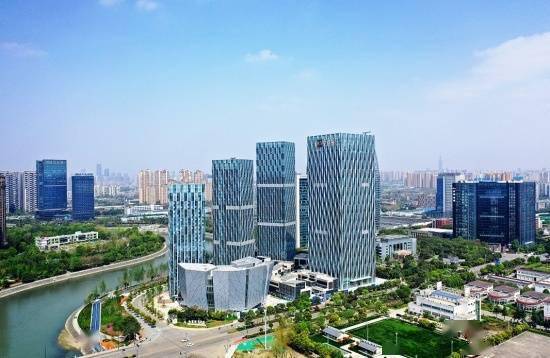 四川能投新城公司艺尚锦江文创中心2022年跻身成都房地产销售市场前列