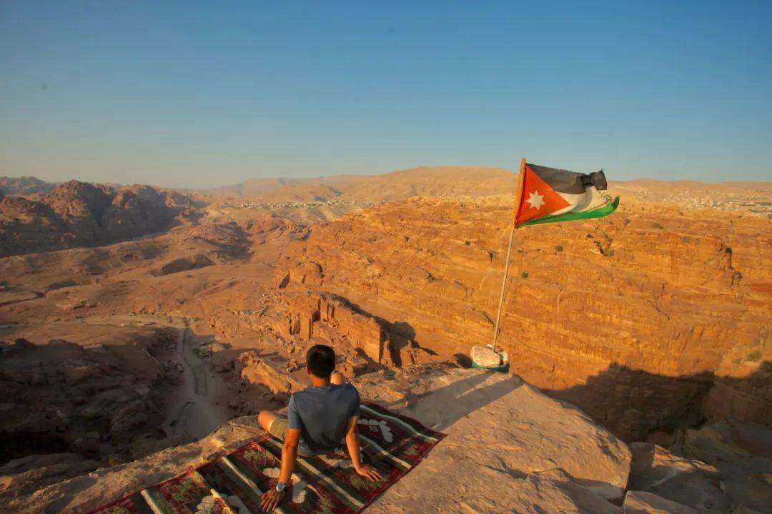 6��13��Ӧ��֮��Ү·����-��ɫ��Լ���Լ�֮��