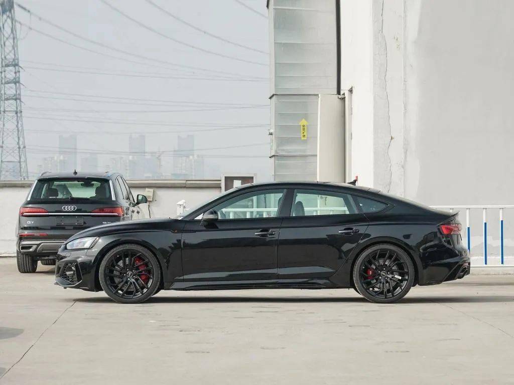 2023µRS 4¿µRS 5 Sportback װ浽ʵ