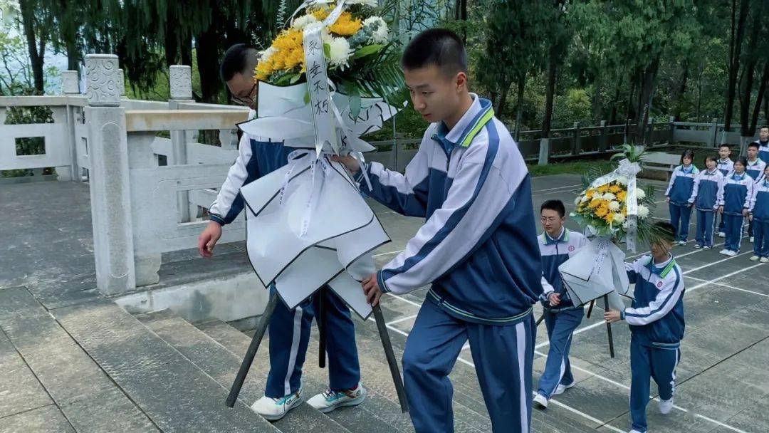 清明祭英烈，南平青少年如许缅怀！