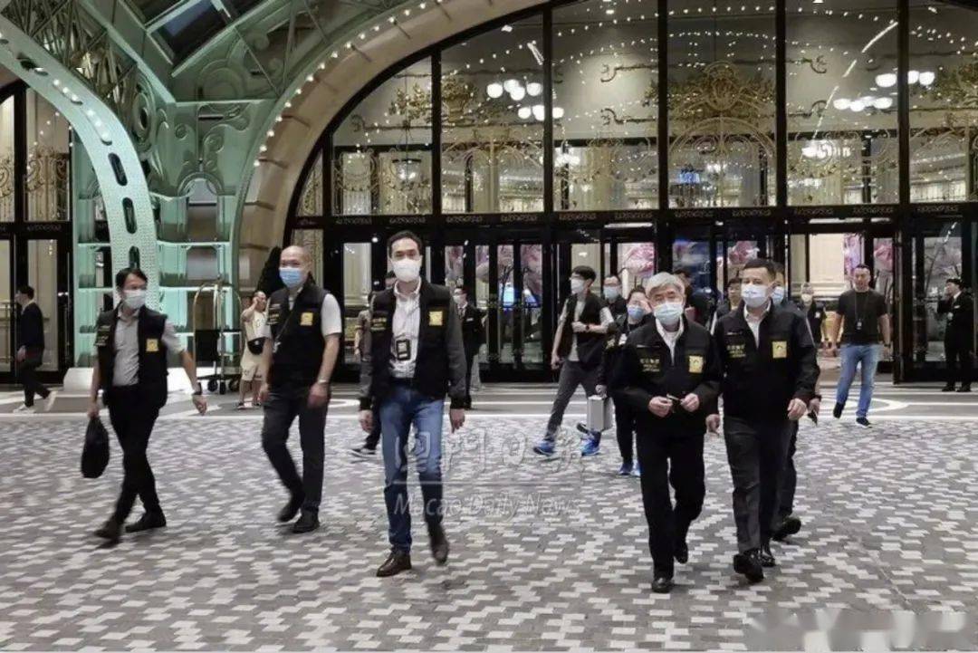 一内地男子在澳门赌城酒店内身亡！ 嫌疑人已落网/河北：年底前，各市建设150家！