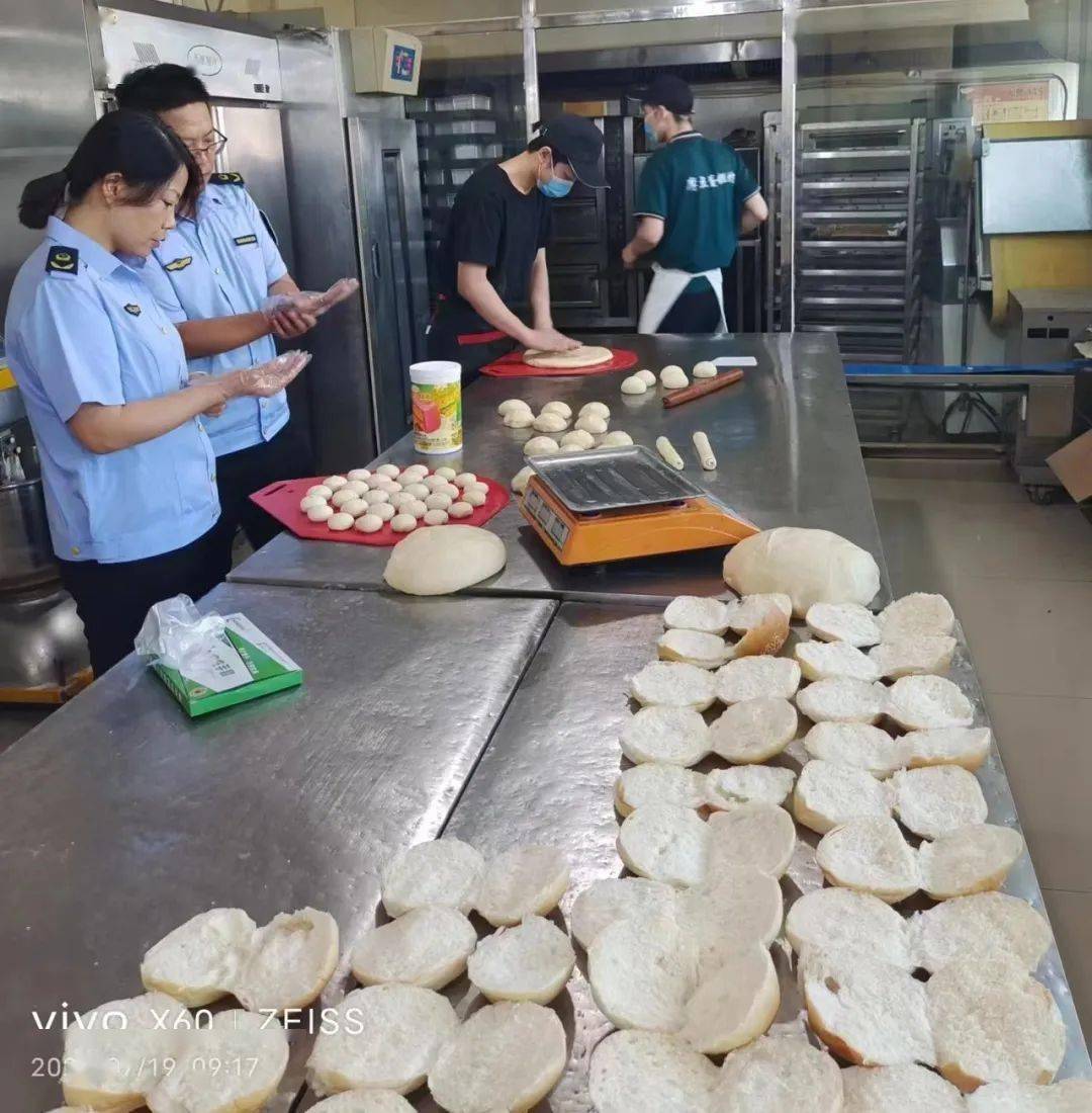 【关注】准旗市场监管局开展糕点类生产加工小作坊专项检查