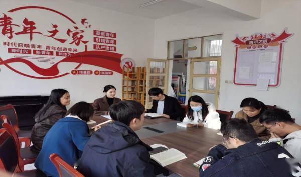 团临泉县委：引导青年在读书学习季成长