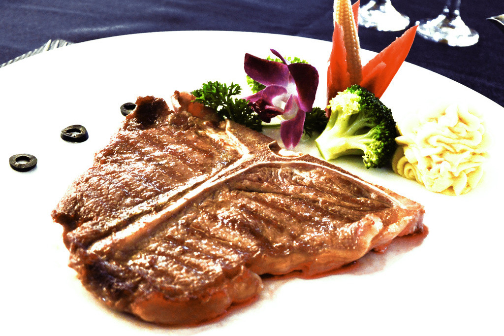 你知道t骨牛排怎么做吗