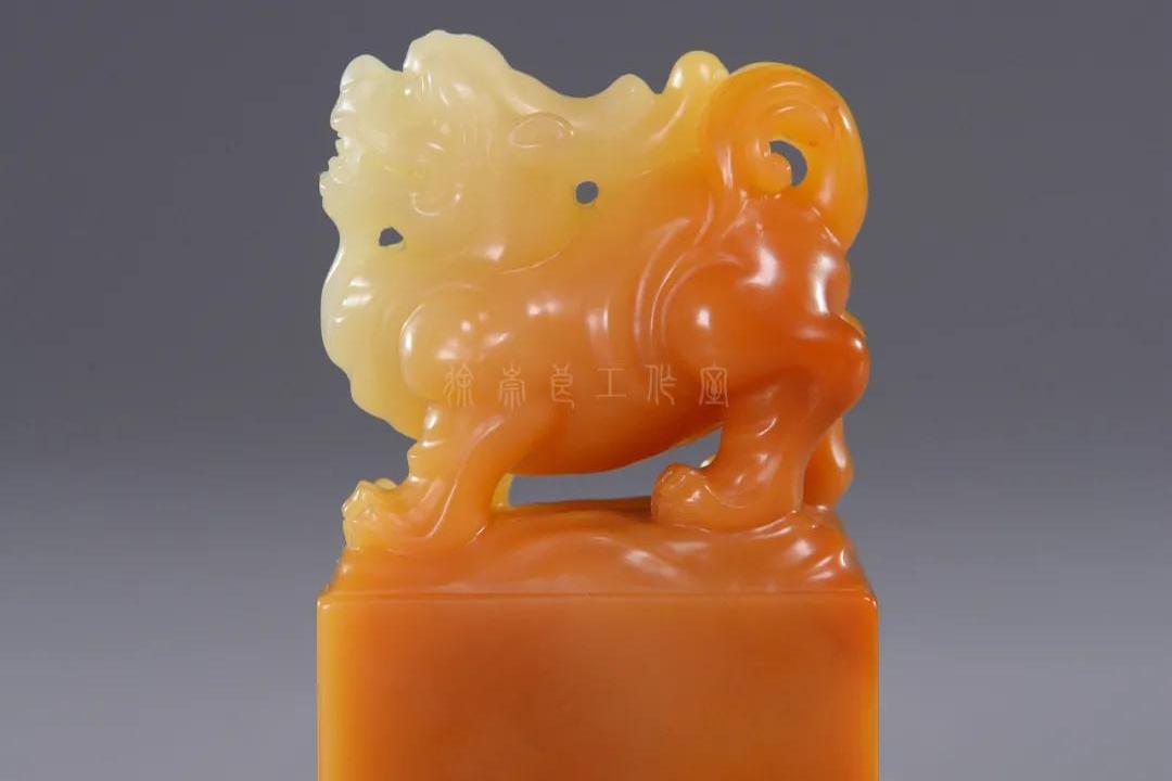 寿山・芙蓉石 印材 2.1×2.2×9.2 根拠のない