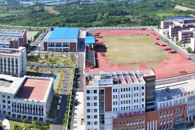 置顶 湖北枝江:职教中心技能高考名列宜昌第一