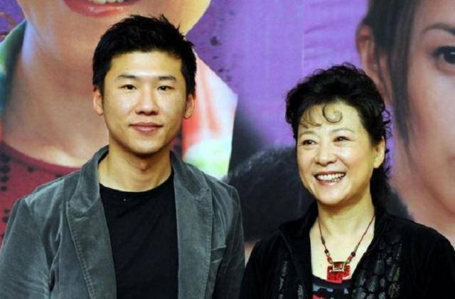 戚戚爱八卦的个人展示页